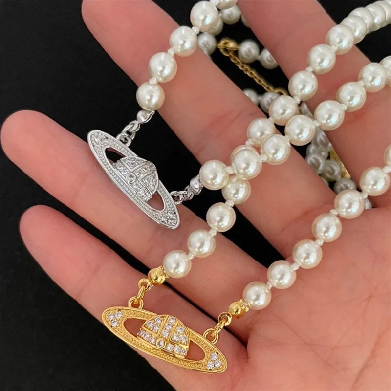 Gioielli da donna Collana di perle Bracciale con pendente in orbita di Saturno Regalo di design a catena in zirconi d'argento