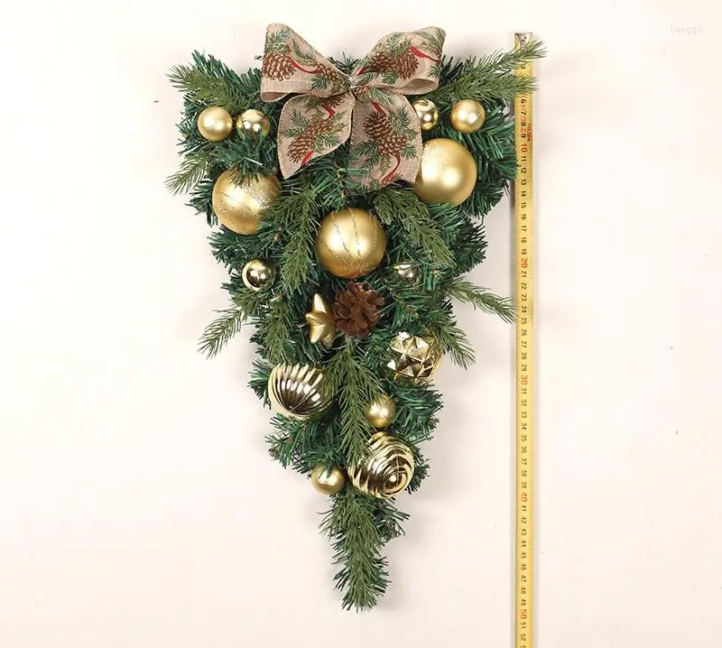 Flores decorativas 2022 Decorações de coroa de natal PVC de cabeça para baixo Simulação de árvore Porta de flor Decoração frontal Artificial