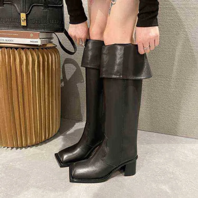 Bottes de créateurs sous le genou femmes chaussures de mode en cuir femmes 2022 automne et hiver nouveaux talons hauts pliants au-dessus de chevalier tête carrée talon épais 220725