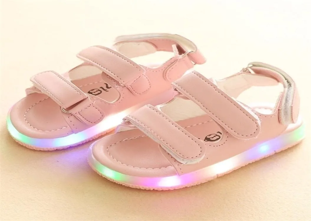 حجم 2130 طفل LED أحذية متوهجة الصنادل الأنيقة الأطفال الصنادل غير الرسمية الصلبة ذات الجودة الجيدة الموضة للأطفال فتيان الأحذية 220621