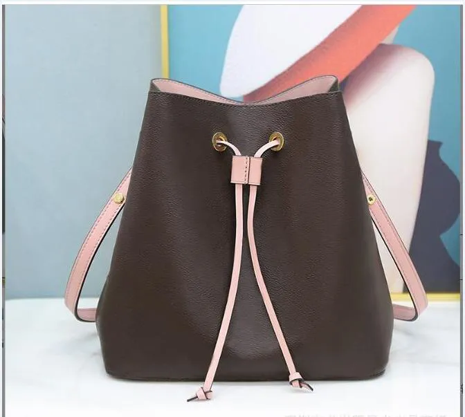 Sacs de créateurs Épaule Luxurys Designers Femmes Sacs Portefeuille Sac à main et sacs à main Mode Casual Cross Body Unique Épaules Messenger Bag yunshi