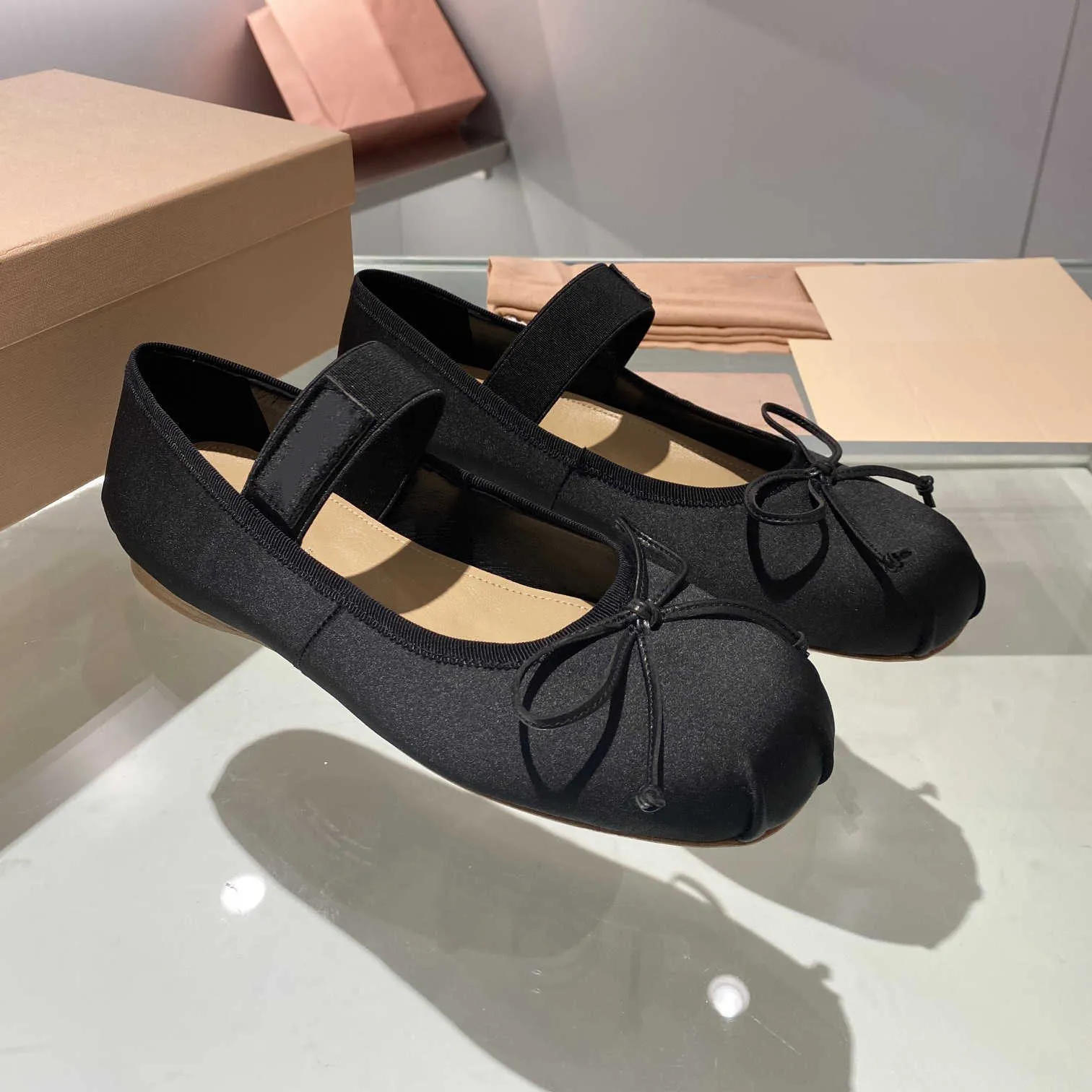 Brand Casual Shoes designer design Women Shoes Silk Leather Ballet Flats Lovely Square Toe Bow Tie Slip on Spring