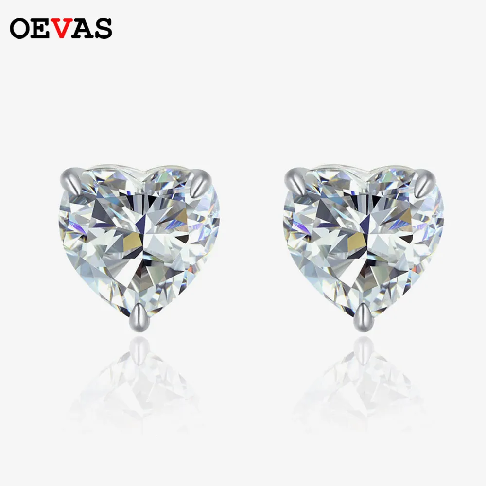 Stud Oevas 925 Sterling Silver 77 mm Heart High Carbon Diamond Stone Wedding Ear Studs Kolczyki Piękna biżuteria hurtowa 221119