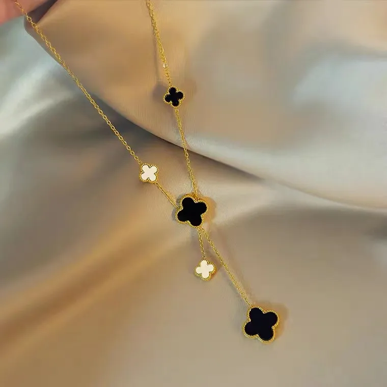 collana di gioielli di design 4 collane con pendente a foglia di trifoglio braccialetto orecchino a bottone oro argento madreperla collana di fiori verdi catena a maglie per regalo da donna