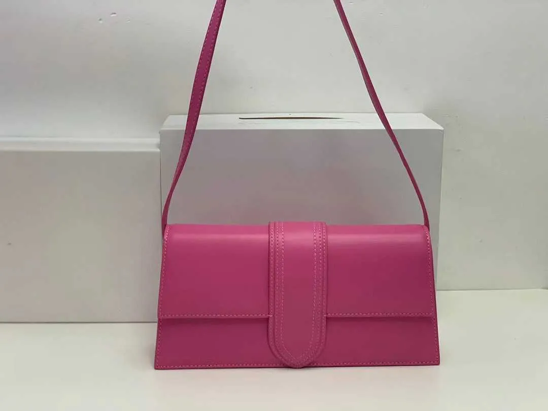 Sac de designer Dîner Party Sac 2022 Nouveau Français Petit populaire Sac à main en daim givré Simple Mode Une épaule Bandoulière Premium Femmes