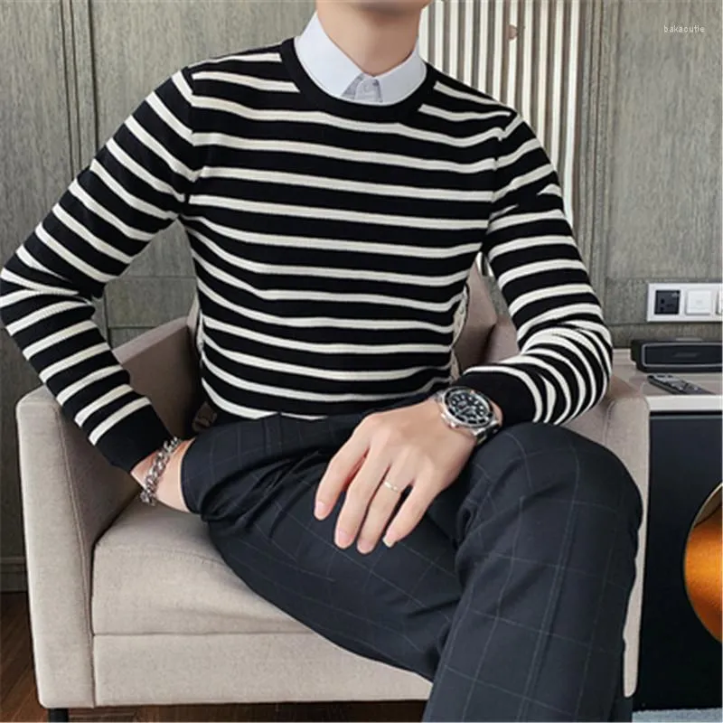 Męskie swetry Vintage Striped Men Długie rękaw w stylu koreański mężczyzna pullover szczupły fit dzianinowy odzież na szyję jesień jesień