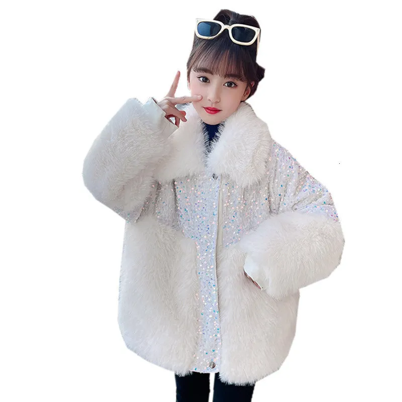 معطف الفتاة الشتوية فتاة سترات دافئة خلطات ملابس الأطفال في سن المراهقة الفراء المرقعة ترقيع أعلى أعلى جودة الجودة معطف 221122