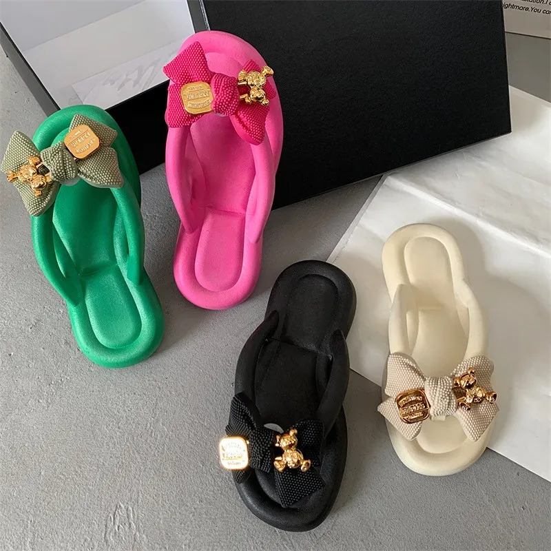 Zomerpantoffels Dia's Strandsandalen voor dames Schoenen Ontwerper platte slippers