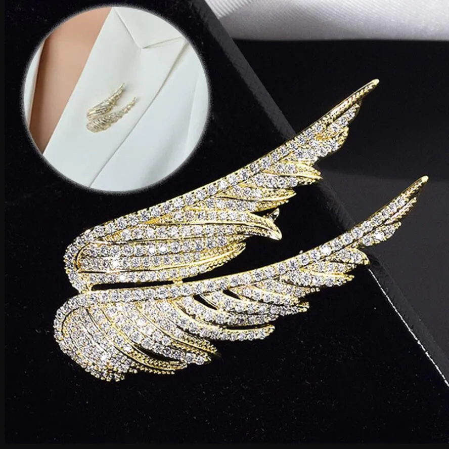 Strass cristal ange ailes broche costume femme haut de gamme niche conception broche paillettes plume collier broche mode vêtements décor