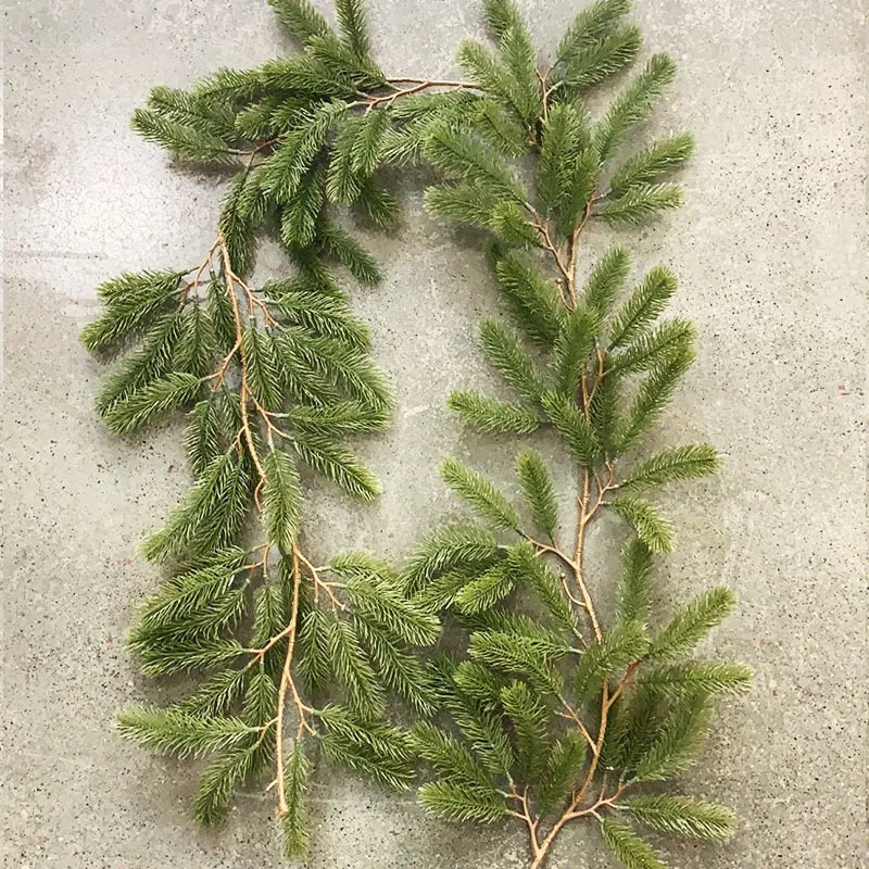 Dekoracje świąteczne sztuczne zielone rośliny 2023 rok Garland Wreaths domowe dekoracja dekoracja sosny rattan wiszący ornament dla dzieci 221124