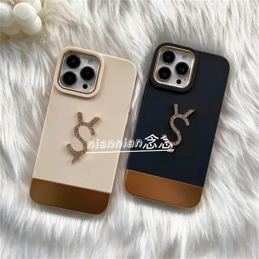 Luxury Designer Gold Phone Cases Letters Fashion Brand S Phonecases Womens Mens Iphone 14 Cases 13 12 11 X Xs Xr Xsmax Phonecover