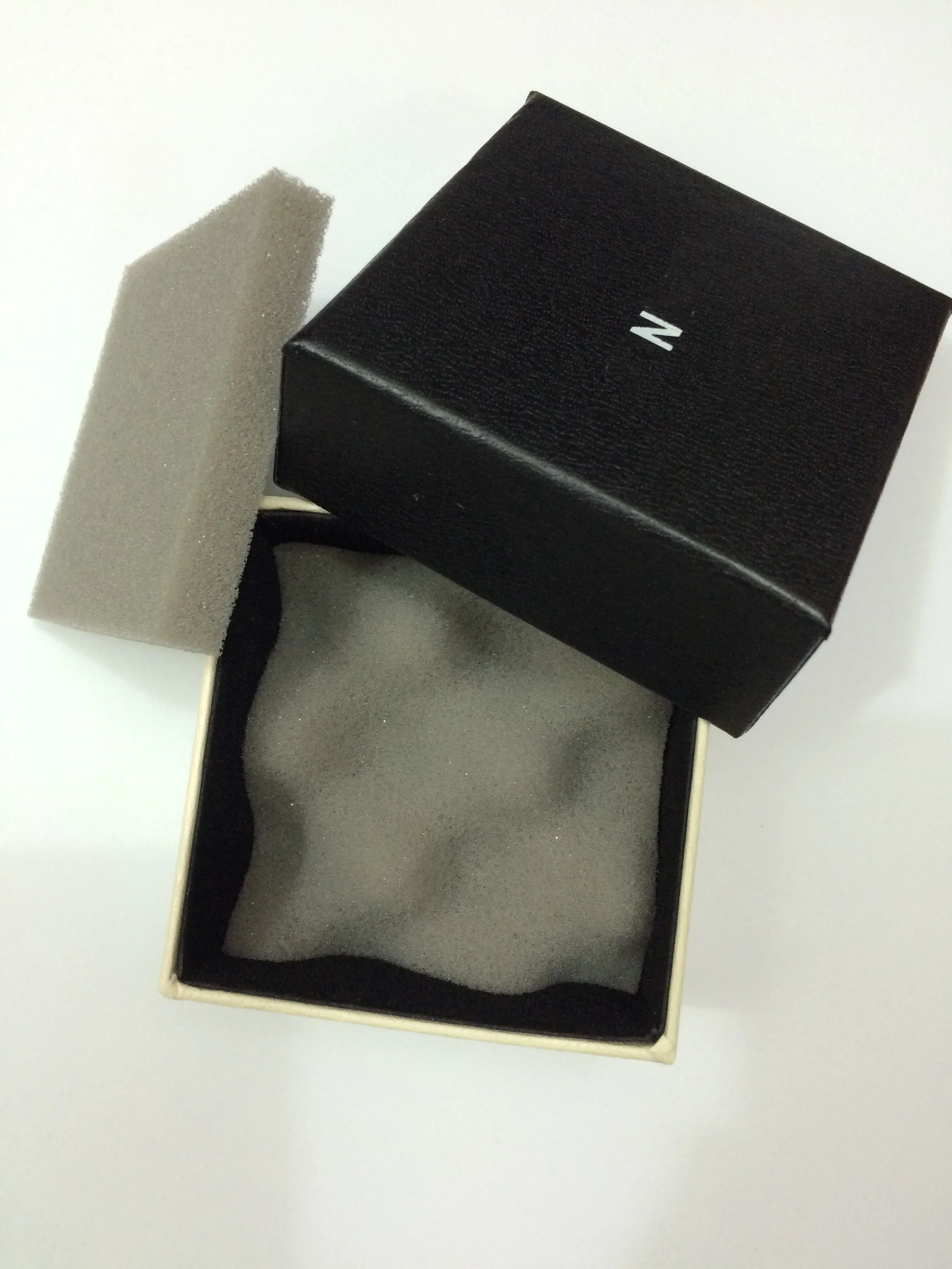 Broches de cristal de pinos de luxo para homens e mulheres canais de broooch jóias de amantes de casamento como um presente com flanela saco 4907