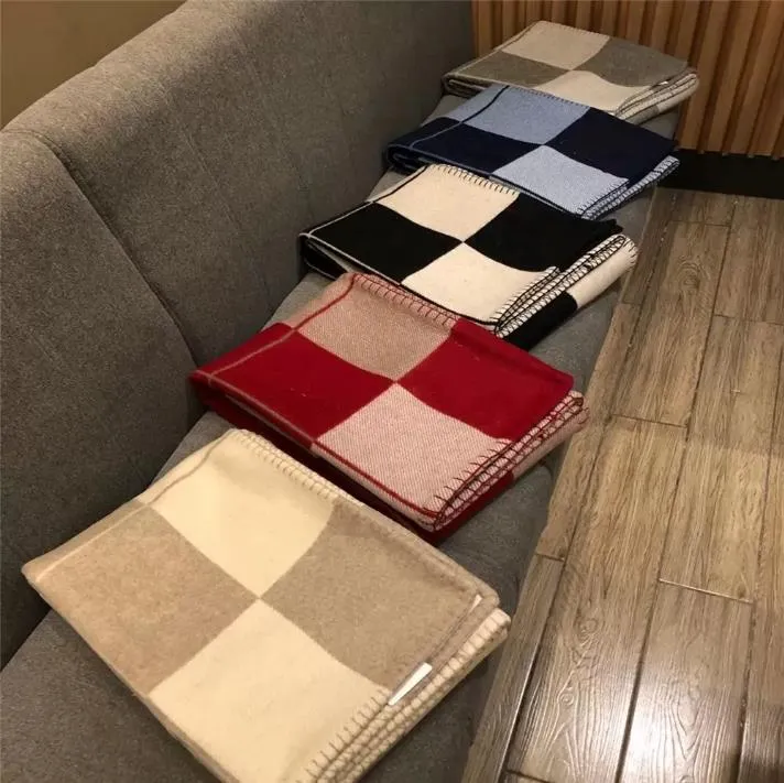 Luxury Designer letter Blankets Cashmere Soft Wool Scarf Shawl Portable Warm Sofa Bed Fleece Knitted Throw Blanket 14 colors Spring Autumn Woman plaid and throws