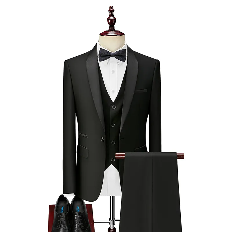 Męskie garnitury Blazers Mężczyźni Tuxedos Slim Fit Business Party Groom Wedding Prom Ball Bankiet Małżeństwo wieczorne obiad 3 sztuki szal klapa 221123