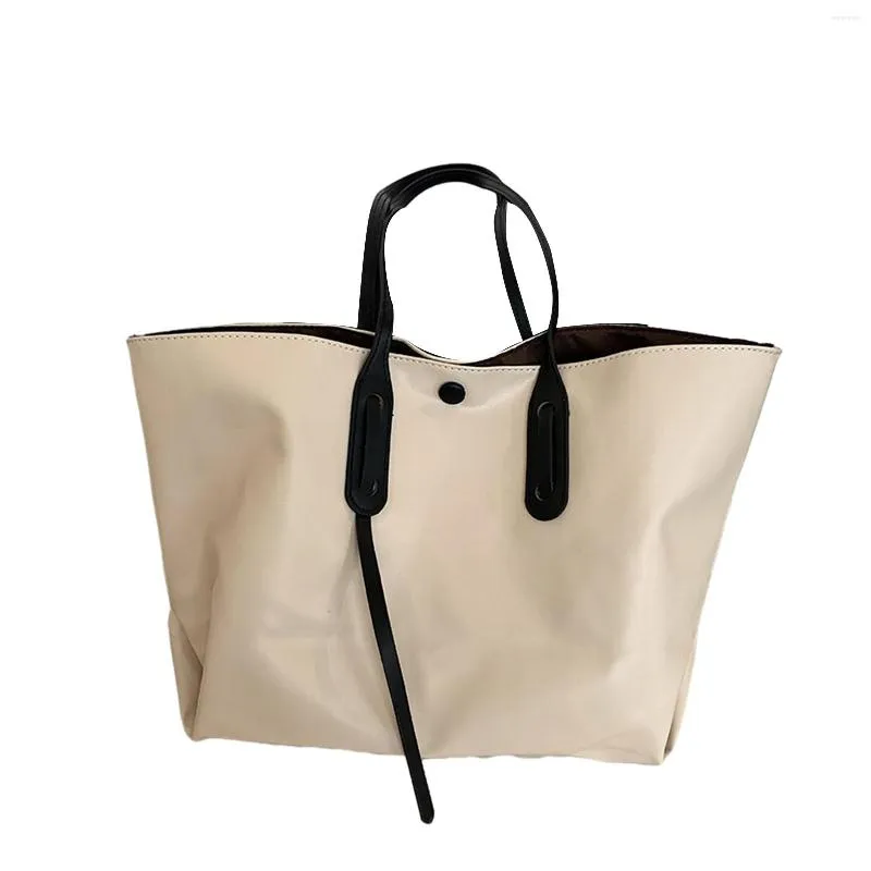 더플 가방 여성 패션 대형 토트 가방 암컷 간단한 소프트 푸 어깨 마그네틱 버클 여행을위한 Bolsa Feminina