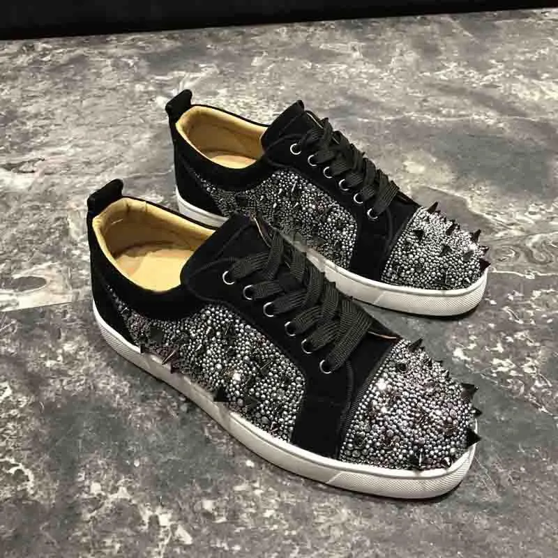 Coole kledingschoenen Leisure Sneakers Luxe schoenen met hoge hakken Roods zolen platte klassieke modieuze lederen diamant studs Designer Wedding Party 35-47 EU