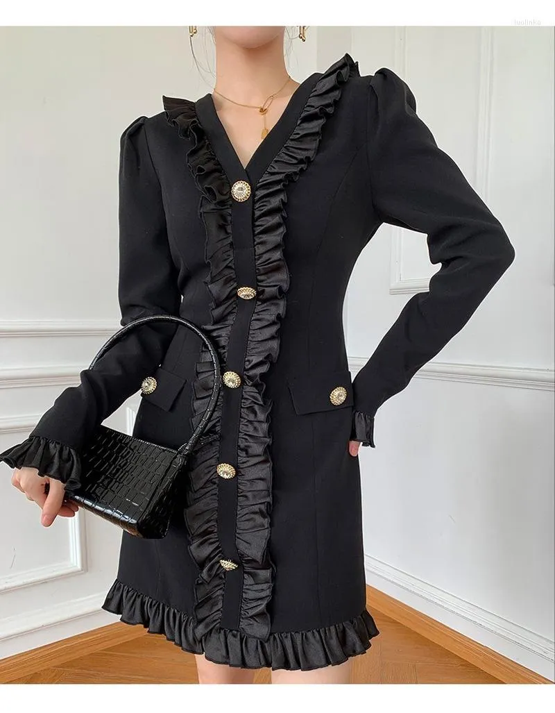 Sıradan Elbiseler 2022 Sonbahar Vintage Mini Kadınlar V yaka siyah elbise fırfırlar Uzun kollu moda elbiseler vestidos zarif parti ofis bayan
