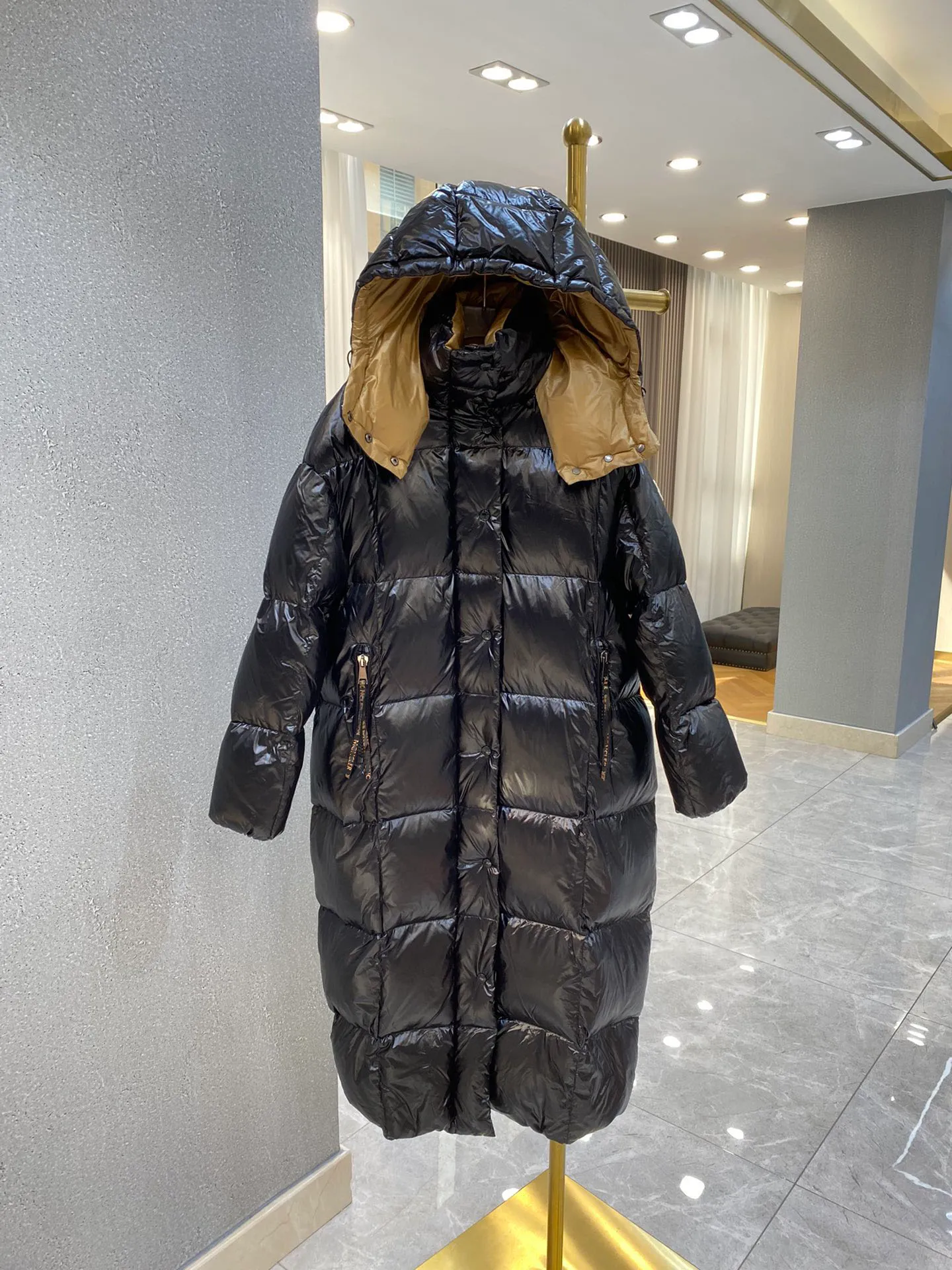 Fashion's Women's Down Parkas Men Carta de invierno Impresi￳n Poplar chaqueta Monclair Dise￱ador c￡lido con capucha Casa Lpadded abrigo