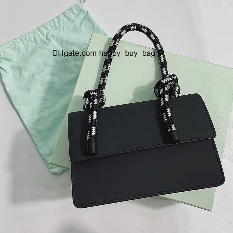 موضة جديدة 2022 نسخة صحيحة من حقائب Arrow Bag Braid Rope Bags المتدلية فوق المرأة