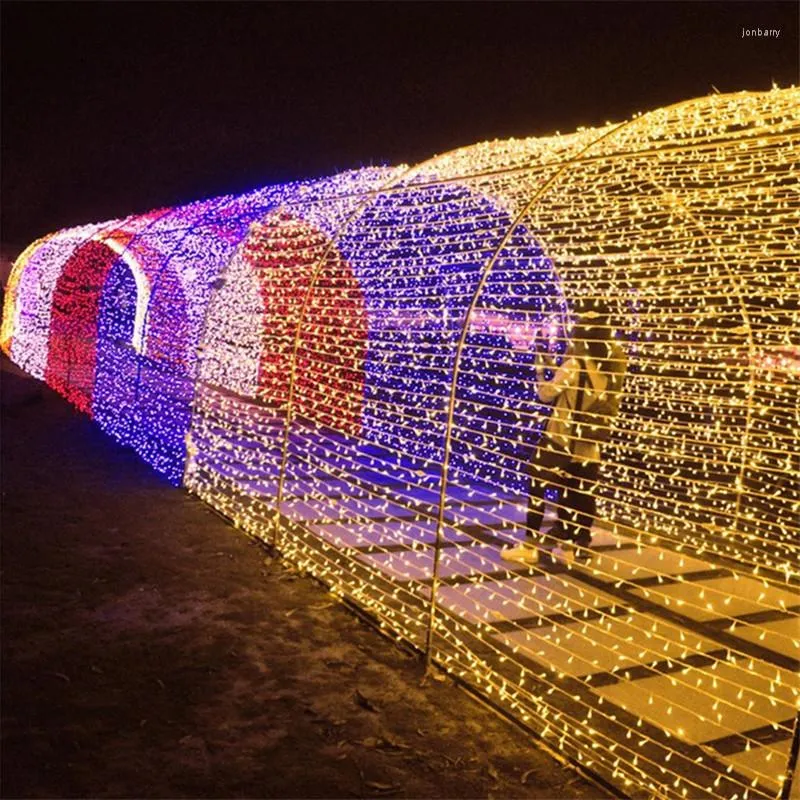 Stringhe Ghirlande natalizie Ghirlande di luci a LED 1M 100M Decorazioni di illuminazione natalizia per la casa Giardino Matrimonio Decorazioni per interni all'aperto