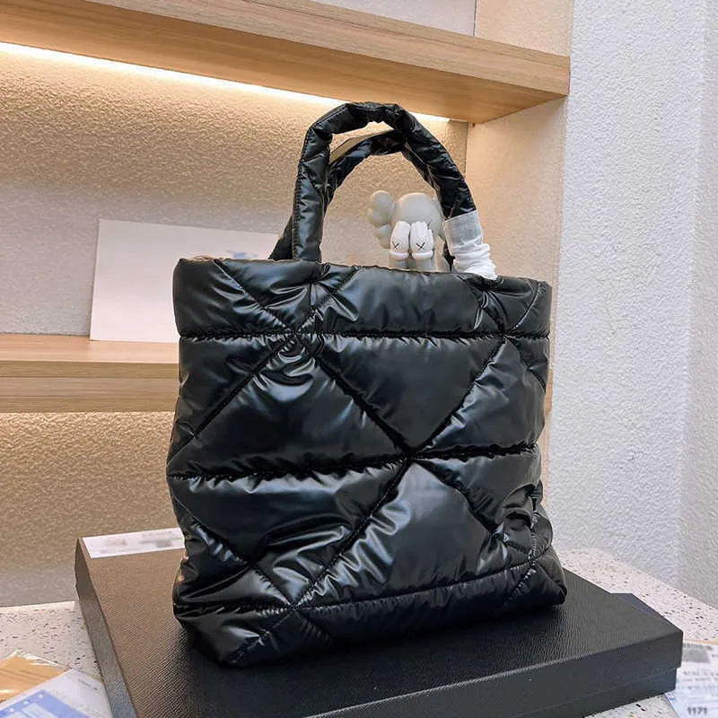 luxurys handbag PRAbag Diamond Grid Cotton Shopper Bags Totes Winter Tote Bag 5 Models P Logo Designers Bag Large Capacity Luxurys Handbag Soft Purse wallet 221128