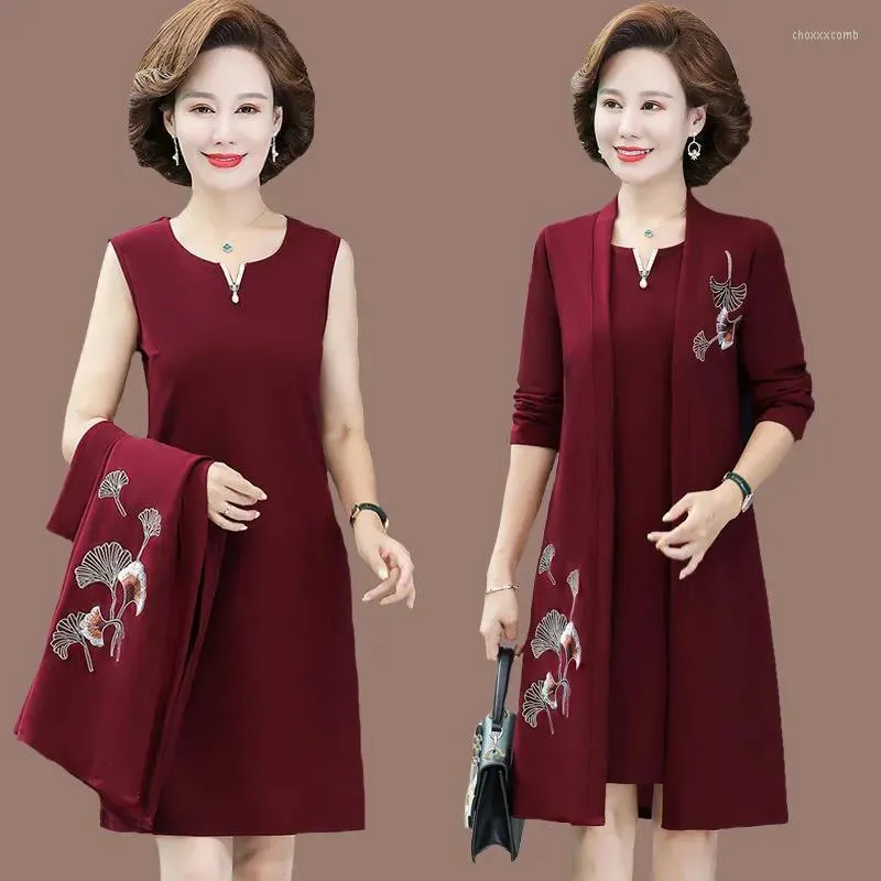 Casual Dresses Middle-aged Female Dress Two-piece Suit Spring Autumn High-end Elegant Women's Embroidered Set Size 5XL