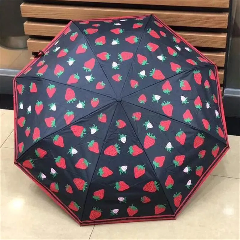 Designers Marque des parapluies de protection UV de vente en gros à chaud mode full automatique pliage de luxe parapluie plume