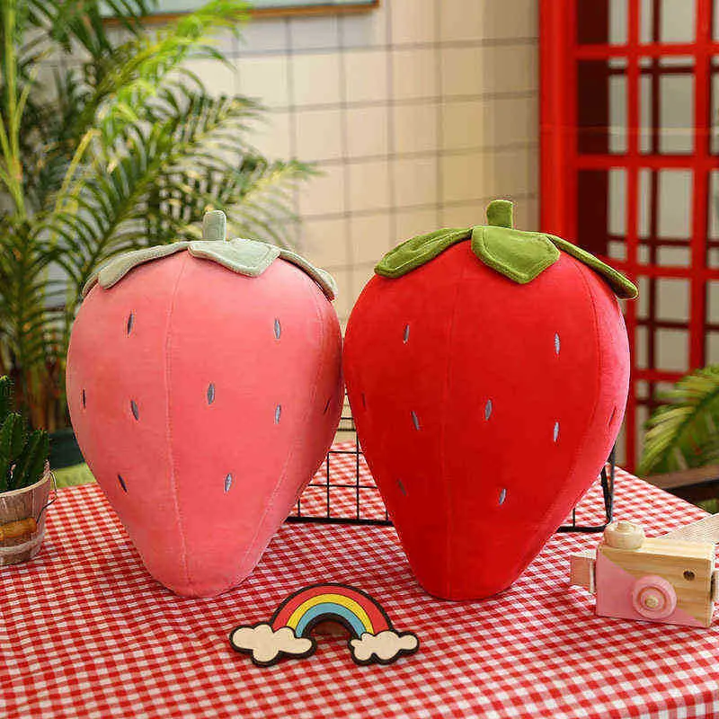 1Pc 22Cm50Cm Pink Strawberry Soft Plush Food Fruits Toys Down Cotton Stuffed Strawberries Plants Plushie decor Kids Gift J220729