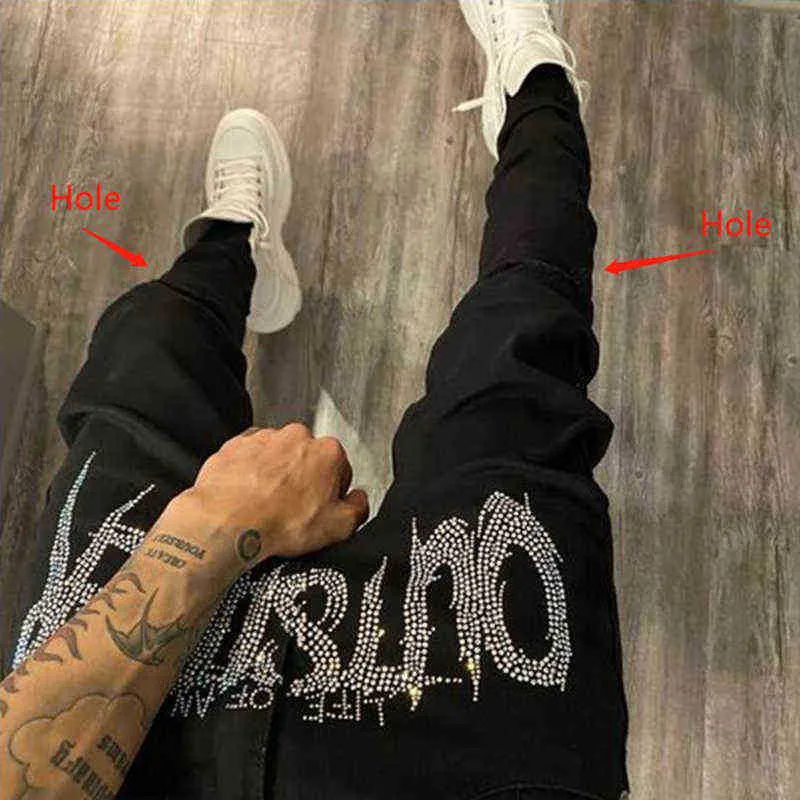 Jeans Noir Nouveau Jogging Hommes Rétro Taille Haute Strass Maigre Conception Trou Forage À Chaud Stretch Petits Pieds Lavé Denim Pantalon 2023