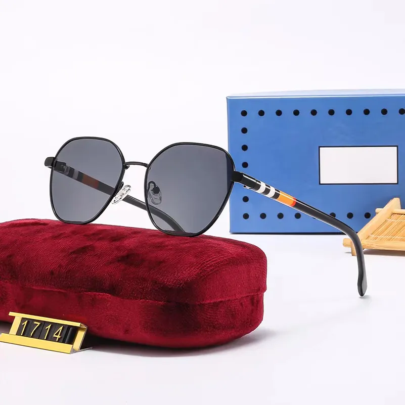 N82 Ny modedesigner Sunglass Women's Men's Advanced Solglasögon finns i många färger