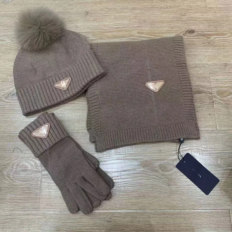 Tredelad vinter 100 % kashmir designerscarf high-end mjuk tjock mode män och kvinnor lyx halsduk neutral klassisk rutig sjal imitation monclair hattar