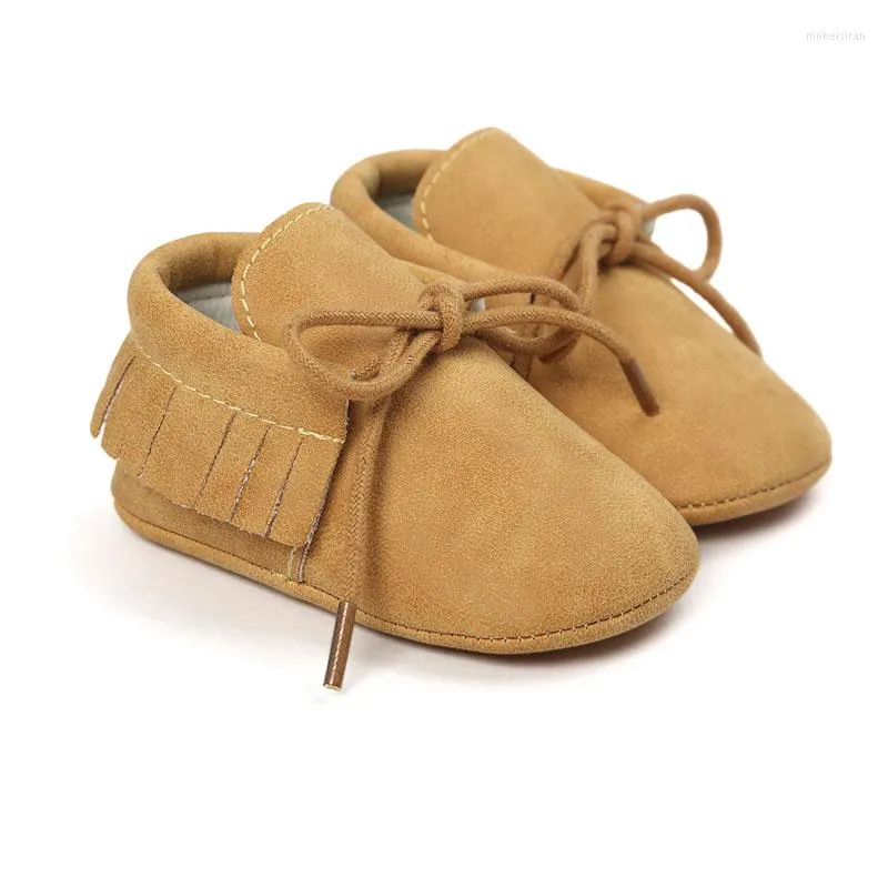 Första vandrare 0-18m födda babyskor pojkar flickor pu läder moccasins paljett