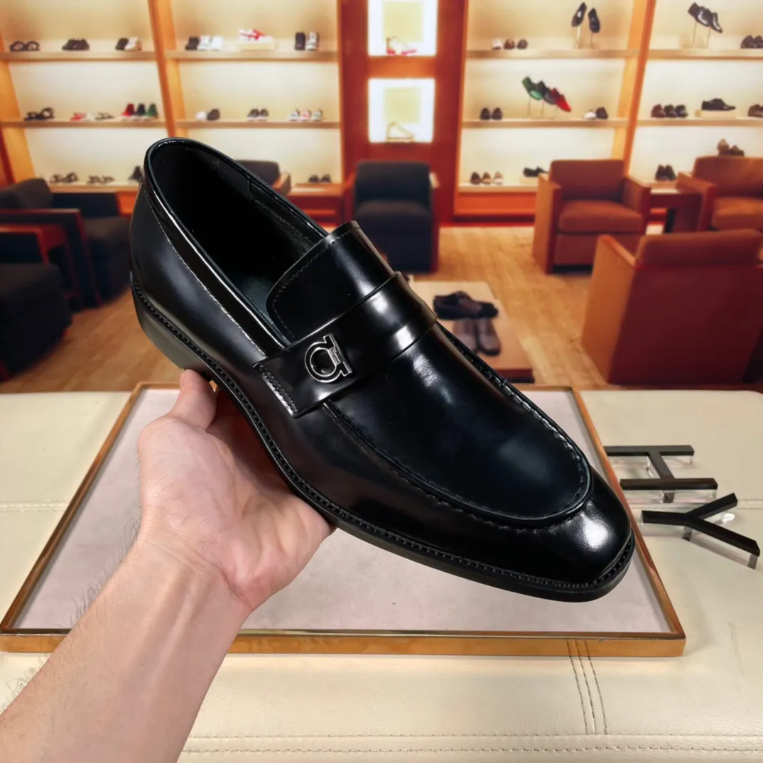 2023 Mens Dress Shoes Designer Office Echte lederen flats mannelijk merk Wedding Business Oxfords Maat 38-44