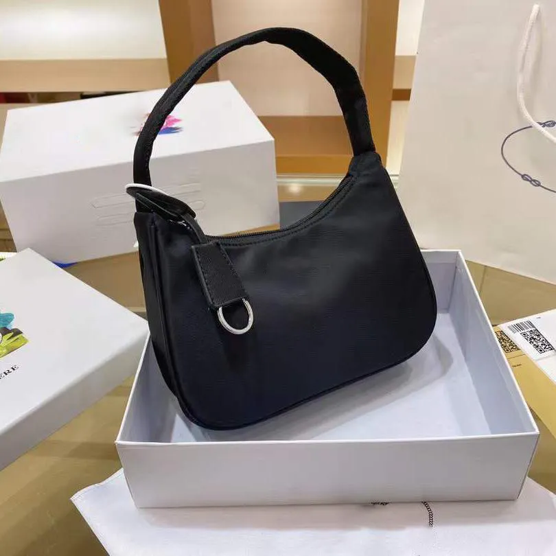 2024 sacchetti di designer di ricostruzione di qualità alti alti 2000 spalle in pelle in nylon da donna Crossbody Gandbag Borse Borse Borsa all'ingrosso