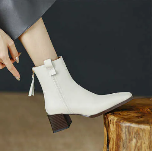 Elastic Slim Boots 2022 New Style Square Head Thick Heel Short Boots Women's Back Zipper Metal Buckle Chelsea Low rise Women