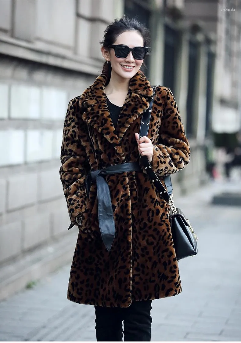 Estilo de peles feminino estilo casaco comprido leopardo impresso grosso quente com cinto Imagem real Inverno de alta qualidade no estoque