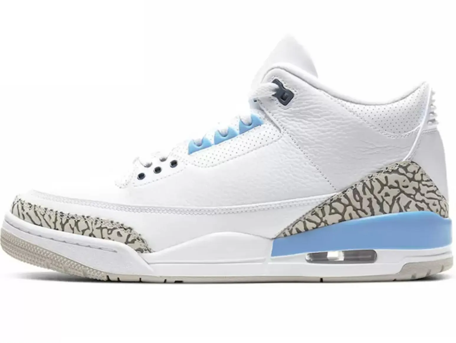 Med Box Jumpman 3 Basketball Shoes UNC Men 3S Trainers Sport Sneakers Storlek 6 6.5 7 7.5 8 8.5 9 9.5 10 10.5 11 11.5 12 12.5 13 13.5