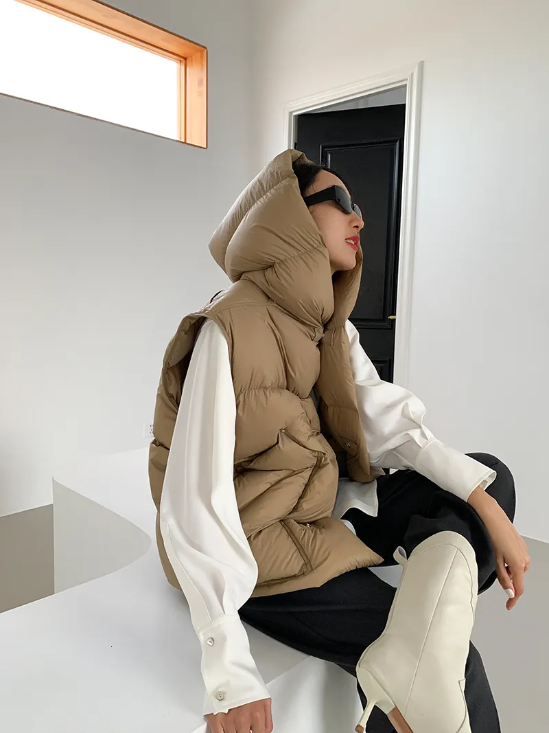 Parkas para mujer Chaleco ultraligero 90% pato blanco Chaleco con capucha Invierno Chaqueta de pan grueso Sin mangas Mujer Gilet suelto Outwear 221124