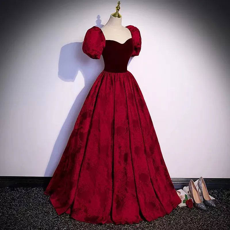 Dubai evening dress with Long Lace Appliques, Beading, Crystal Embellishments, and Length Options - Perfect for Prom, Formal Parties, or Special Dubai evening dress with Long Lace Appliques, Beading, Crystal Embellishments, and Length Options - Perfect for Prom, Formal Parties, or Special