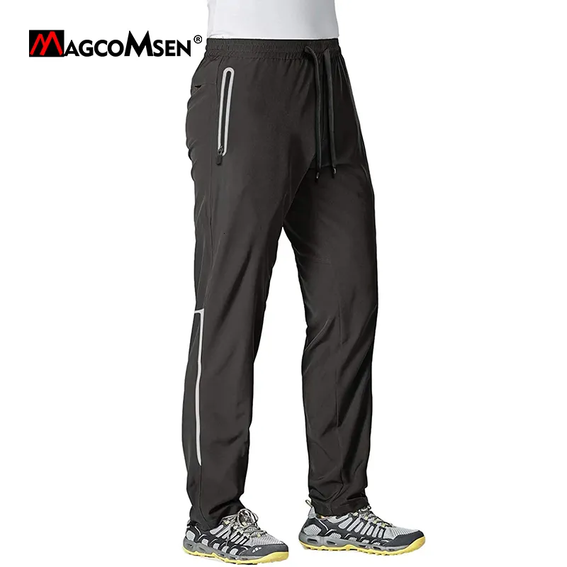 Pantaloni da uomo MAGCOMSEN Summer Quick Dry Pantaloni della tuta Pantaloni da jogging Tasca con zip a righe riflettenti Pantaloni da allenamento Fitness Training 221124