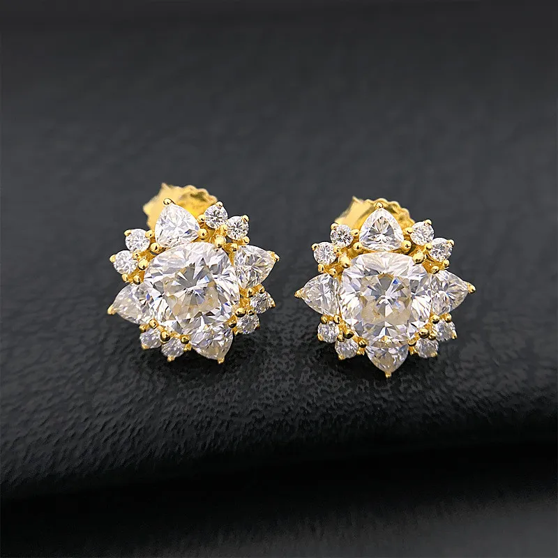 Anti-allergique S925 Sterling Silver Shiny Moissanite Diamond Flower Boucles d'oreilles pour hommes femmes Nice Gift