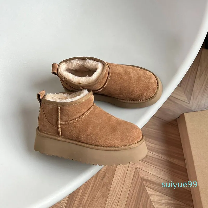2022 Mini Platform Boot Designer Kvinna Vinter Ankel Australien Sn￶st￶vlar Tjock Bottom Real Leather Warm Fluffy Booties With Fur Uggity