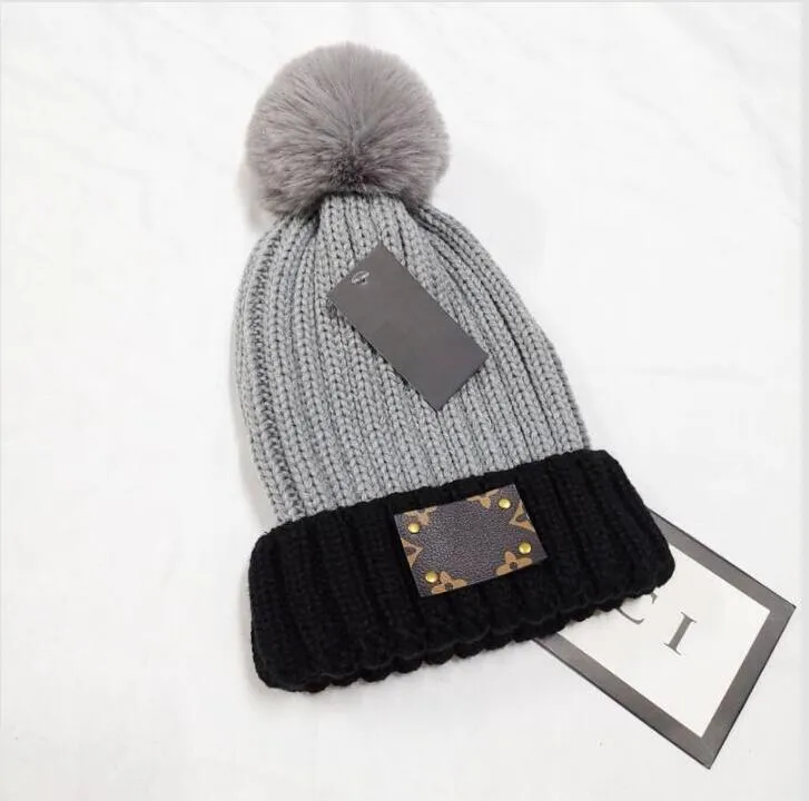 Designer Cashmere Beanie Knitted Winter Skull Hat For Men  display picture 2