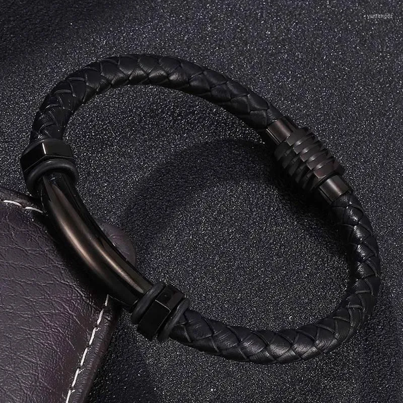 Bracelets de charme Homens de alta qualidade Bulbagas de couro preto Punk Man Jewelry Christmas Gift BB516