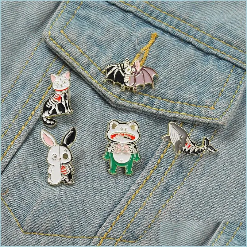 Pins Broschen Halbes Skelett Tier Emaille Pins Benutzerdefinierte Katze Frosch Fledermaus Kaninchen Wal Brosche Revers Abzeichen Punk Cartoon Schmuck GIF Dhgarden Dh4Tb