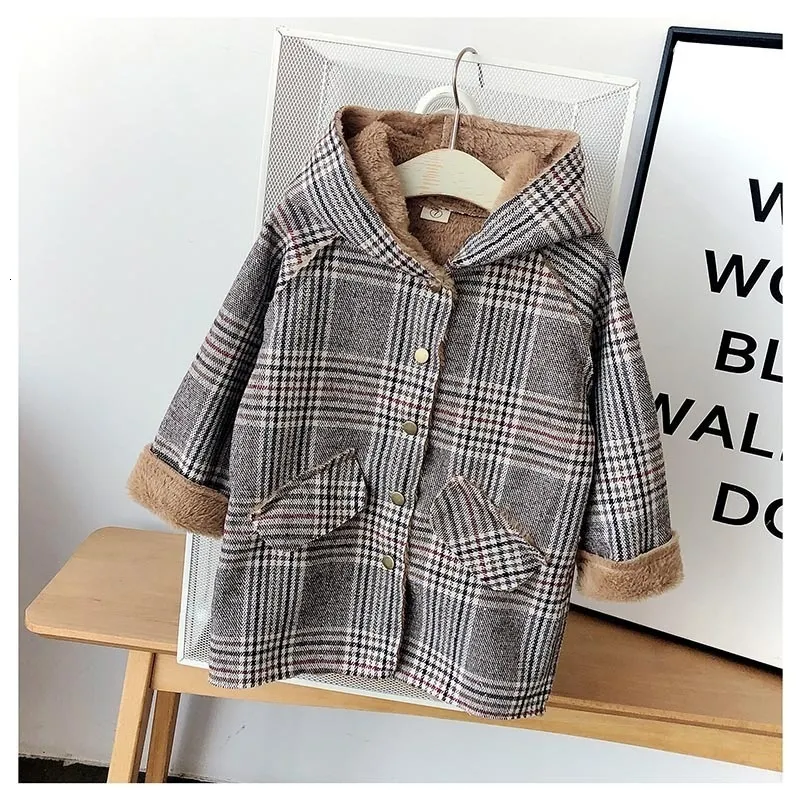 Coat Girls Woolen Baby Clothes Winter Clothing Net Red Foreign Air Plus Velvet Thickened Plaid Longsleeved Warm 221125