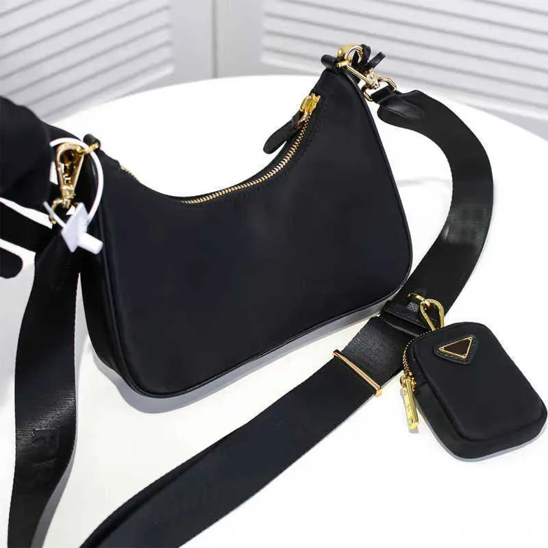 2022 Top Quality Canvas bags Luxury Bag Designer handbags for women shoulder bag lady Chest pack chains handbag Sacoche 1 Pieces Coin P