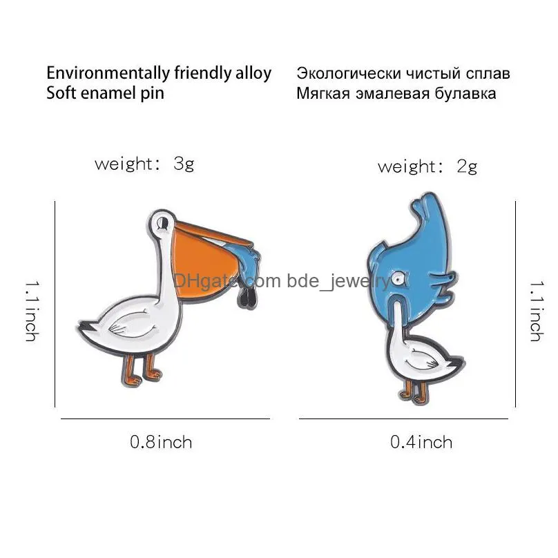 Pins Brooches Creative Animal White Goose Eat Fish Brooches For Women Cartoon Cute Couple Enamel Paint Lapel Pins Funny Badges Deni Dhwmc