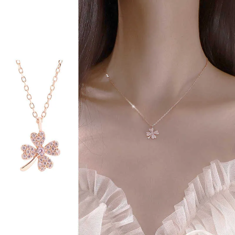 펜던트 목걸이 925 Lucky Four Leaf Clover Necklace Women 's Clavicle Chain INS Cool Wind Sterming Sertling Selling Silver 패션 기질 한국 버전