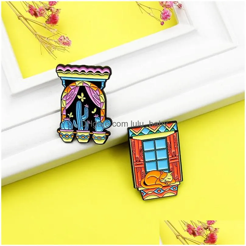 Broches Broches Bande Dessinée Rebord De Fenêtre Sous Le Ciel Nocturne Broches Pour Femmes Cactus Paresseux Chat Peinture Émail Badges Mode Alliage Pin Denim Shi Dh8We